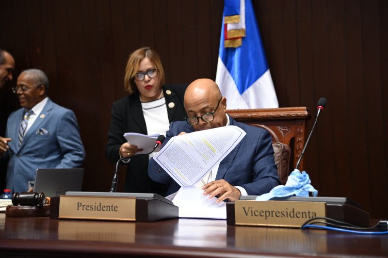 Empresas con RD$0 de ingresos pagarían RD$5,000 por gestión de residuos, establece ley de Diputados
