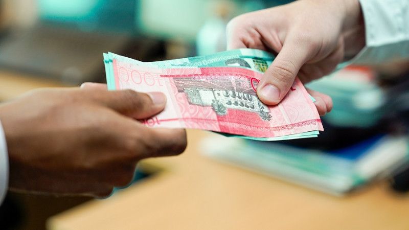 El Gobierno propone aumento a pasajes aéreos, transacciones bancarias, vape y juego de azar El Gobierno propone aumento a pasajes aéreos, transacciones bancarias, vape y juego de azar