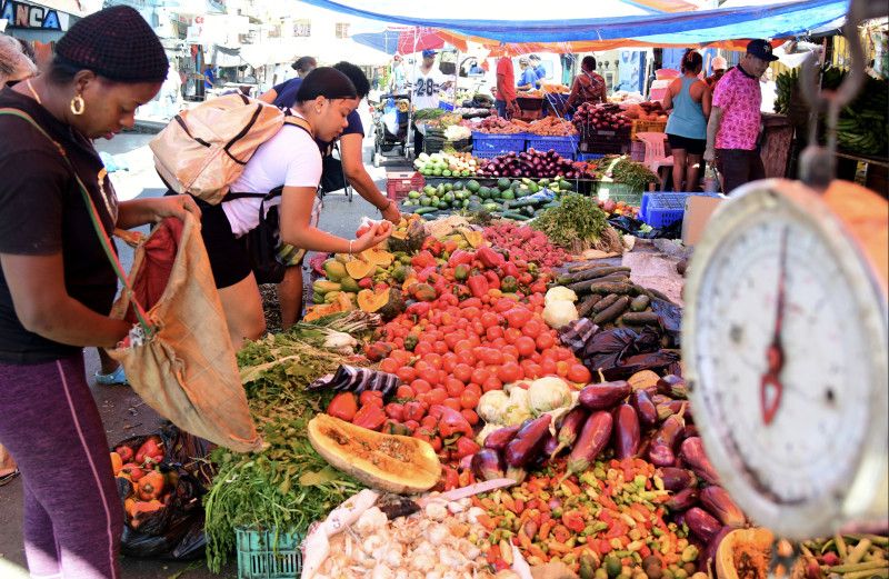 Canasta básica ronda los RD$50,000 desde mayo