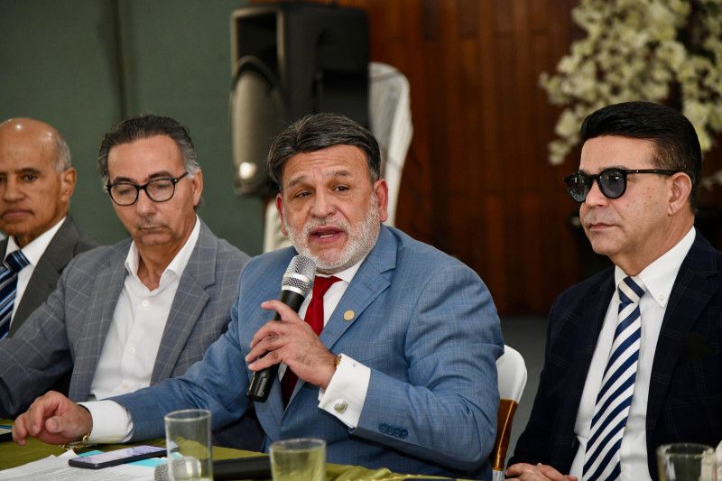 Advierten que otro aumento a los combustibles se traducirían en alzas a productos de la canasta básica Advierten que otro aumento a los combustibles se traducirían en alzas a productos de la canasta básica