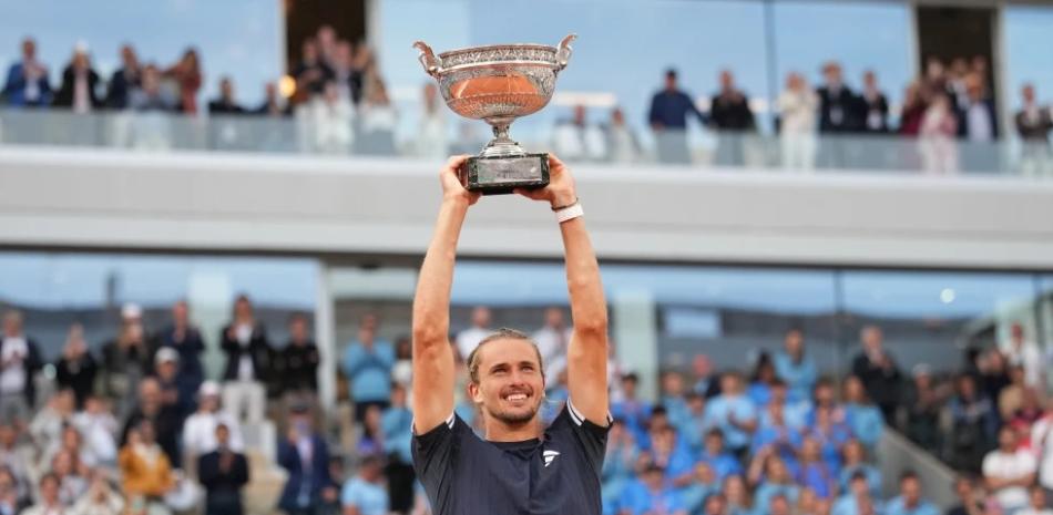 Zverev gana Roland Garros, el primer título de Grand Slam de su carrera