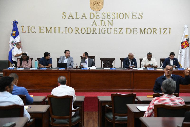 Plan piloto limitará el horario de circulación de vehículos pesados en el DN