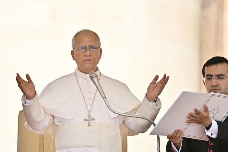 El papa llama a “resolver los conflictos como seres humanos y no como animales”