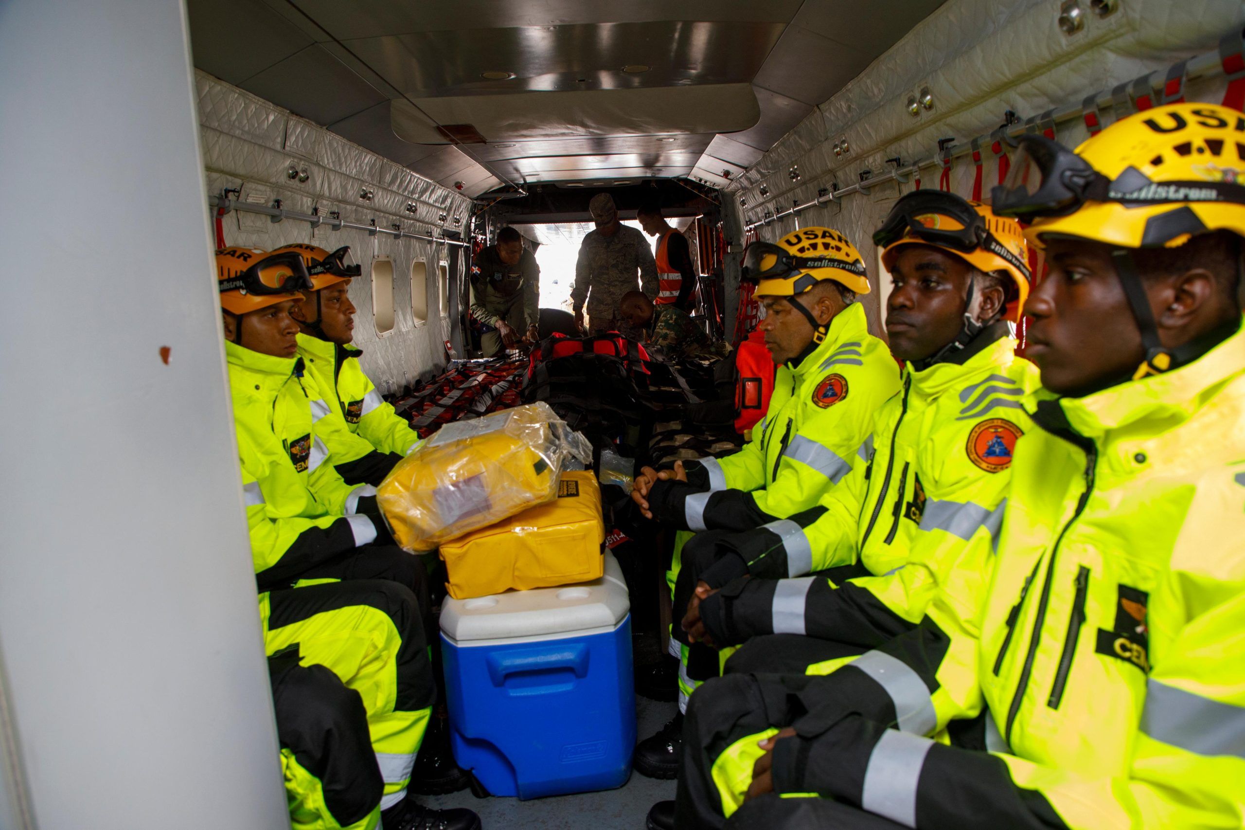 República Dominicana envía misión de rescate a Venezuela tras terremoto