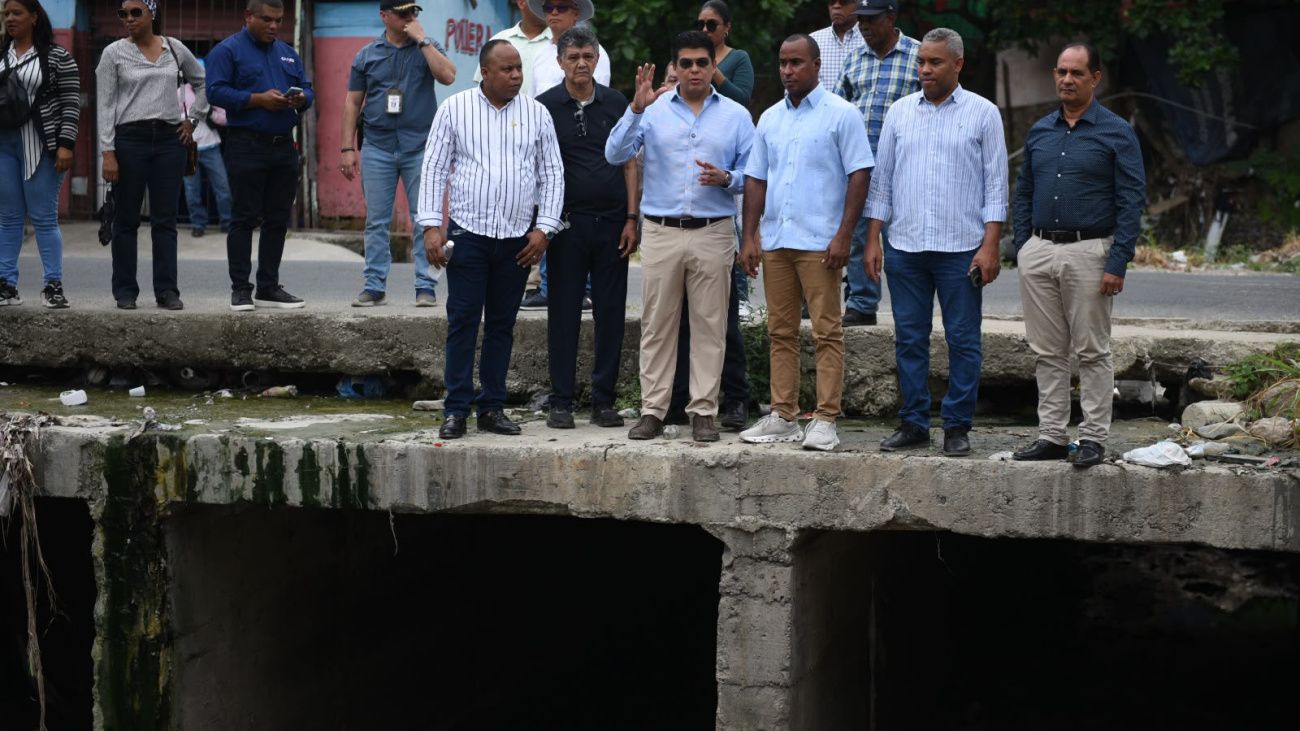 Caasd interviene redes de agua potable y alcantarillado del Gran Santo Domingo