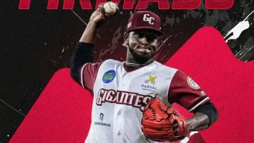 RD$3.3 millones al mes: Ronel Blanco hace historia en la LID
