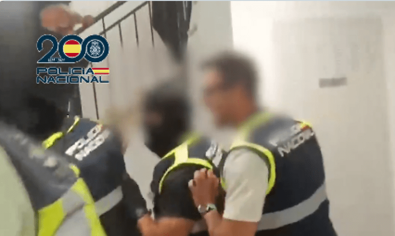 Detienen en España a dominicano acusado de quitarle la vida a una persona en SDE Detienen en España a dominicano acusado de quitarle la vida a una persona en SDE