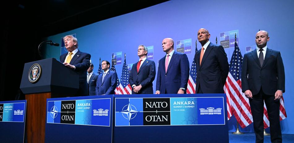 Trump ofrece a la OTAN un amplio e inesperado abrazo