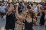 Bailar salsa podría combatir la depresión, según estudio