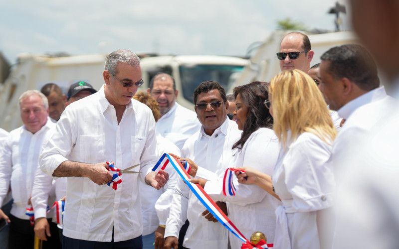 Abinader inaugura en Los Alcarrizos estación de residuos sólidos para control de desechos