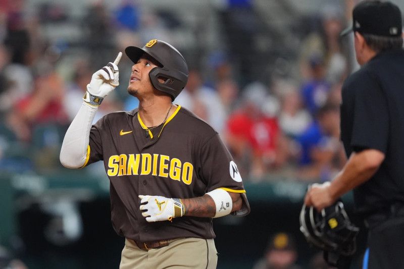 Manny Machado da su vuelacercas 20 en revés de los Padres ante los Bravos