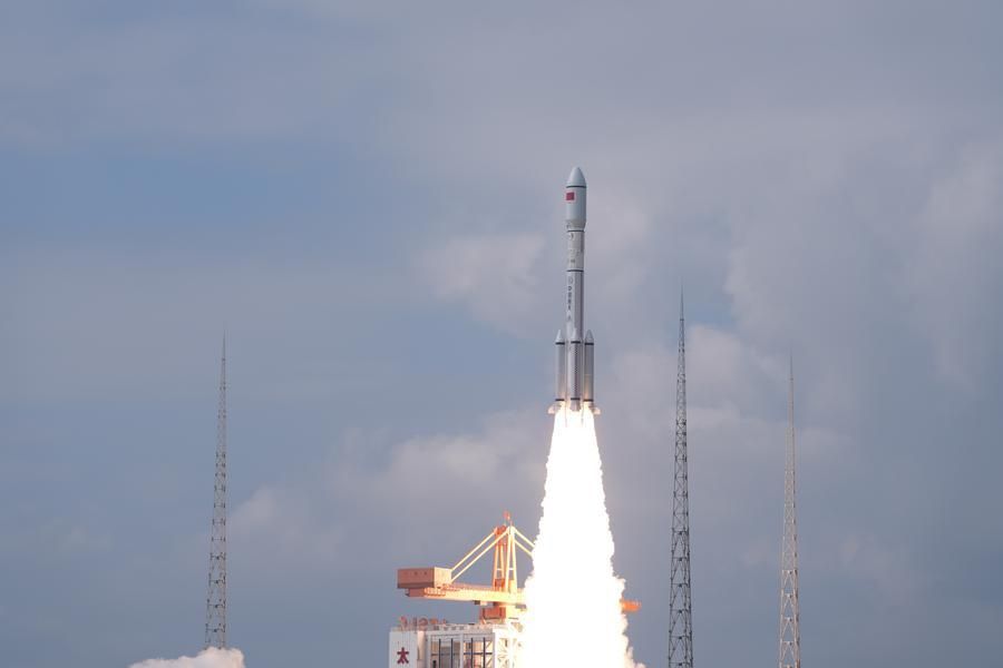 China lanza nuevos satélites de prueba para fortalecer sus comunicaciones espaciales