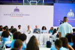 Estudiantes de Samaná plantean sus necesidades y reciben respuestas del presidente Abinader