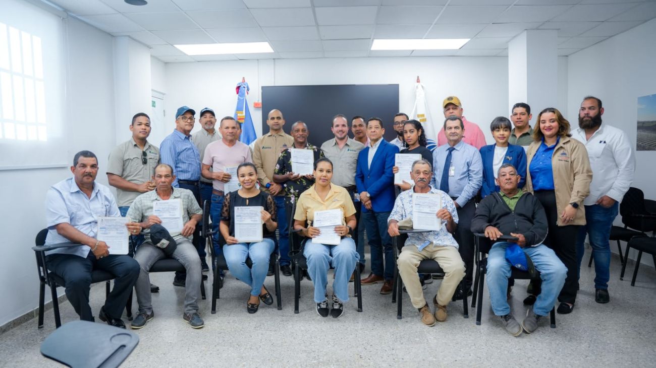 Dieciocho productores reciben bonificaciones para tecnificar riego