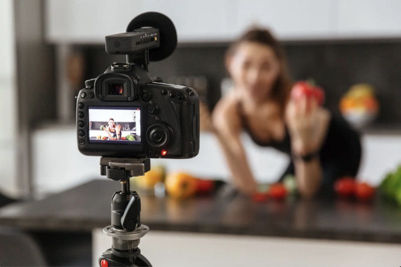 Universidad de Arizona crea licenciatura para formar “influencers”