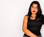 Una joven muere al zozobrar un catamarán en Punta Salinas, otra persona en estado delicado