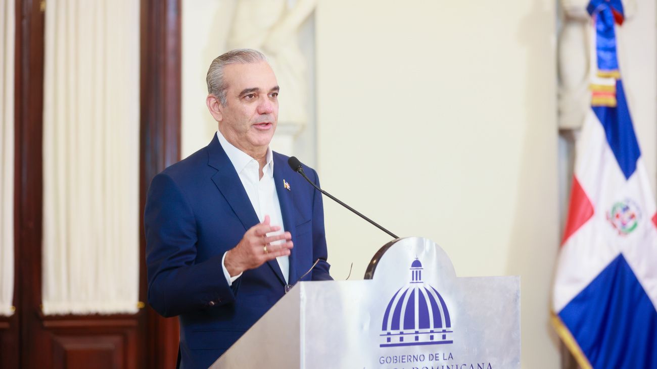 Abinader lanza Eficompras, primera tienda virtual del Estado dominicano para agilizar las compras públicas por debajo del umbral