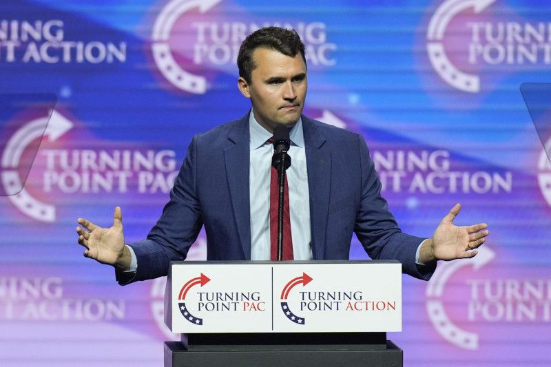 Juez de Utah ordena que Tyler Robinson vaya a juicio por el asesinato de Charlie Kirk