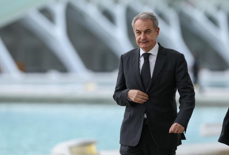Zapatero comunica al juez que las joyas son un regalo del rey de Arabia Saudí de 2007 Zapatero comunica al juez que las joyas son un regalo del rey de Arabia Saudí de 2007