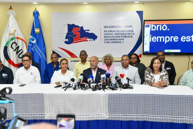 ADP califica de “fracaso” inicio de año escolar; denuncia 300 mil estudiantes están fuera de aulas