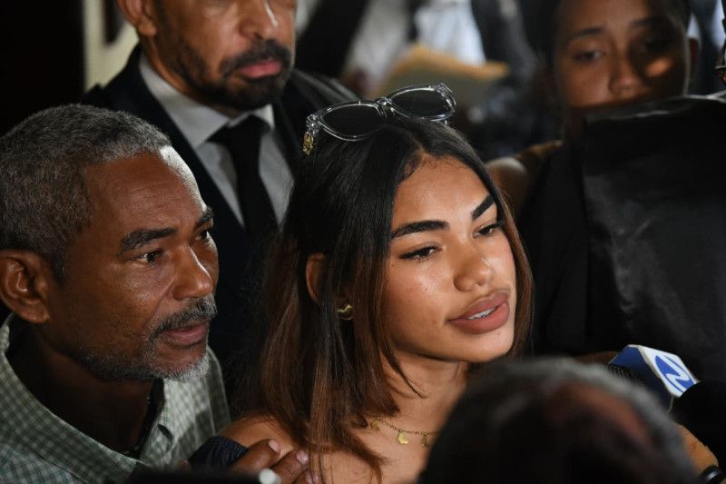 Familia de Emmanuel Contreras cuestiona actuaciones en la audiencia de medida de coerción Familia de Emmanuel Contreras cuestiona actuaciones en la audiencia de medida de coerción