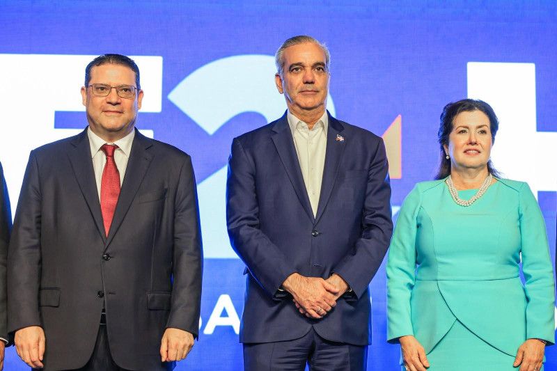 Las 32 cámaras de comercio del país ya operan bajo un único Registro Mercantil Las 32 cámaras de comercio del país ya operan bajo un único Registro Mercantil