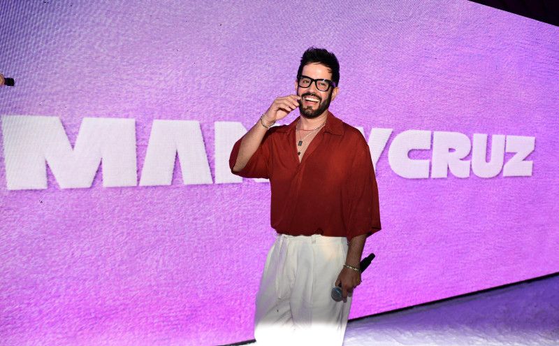Manny Cruz y Juan Luis Guerra unen sus voces en “Nieve en verano”