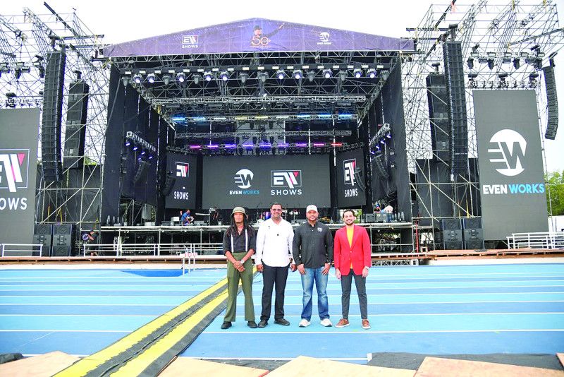 El escenario del Estadio Olímpico está listo para recibir a Ramón Orlando y sus amigos El escenario del Estadio Olímpico está listo para recibir a Ramón Orlando y sus amigos