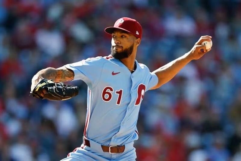¿Cómo le ha ido a Cristopher Sánchez vs. los Bravos de Atlanta?