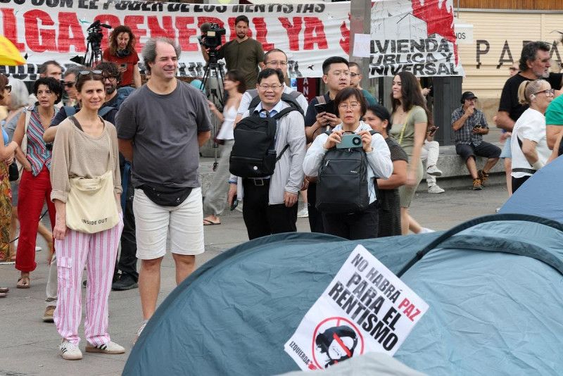 España presenta medidas contra la crisis de las viviendas España presenta medidas contra la crisis de las viviendas