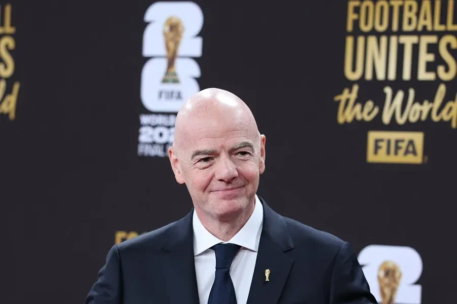 Infantino confirma candidatura para continuar al frente de FIFA