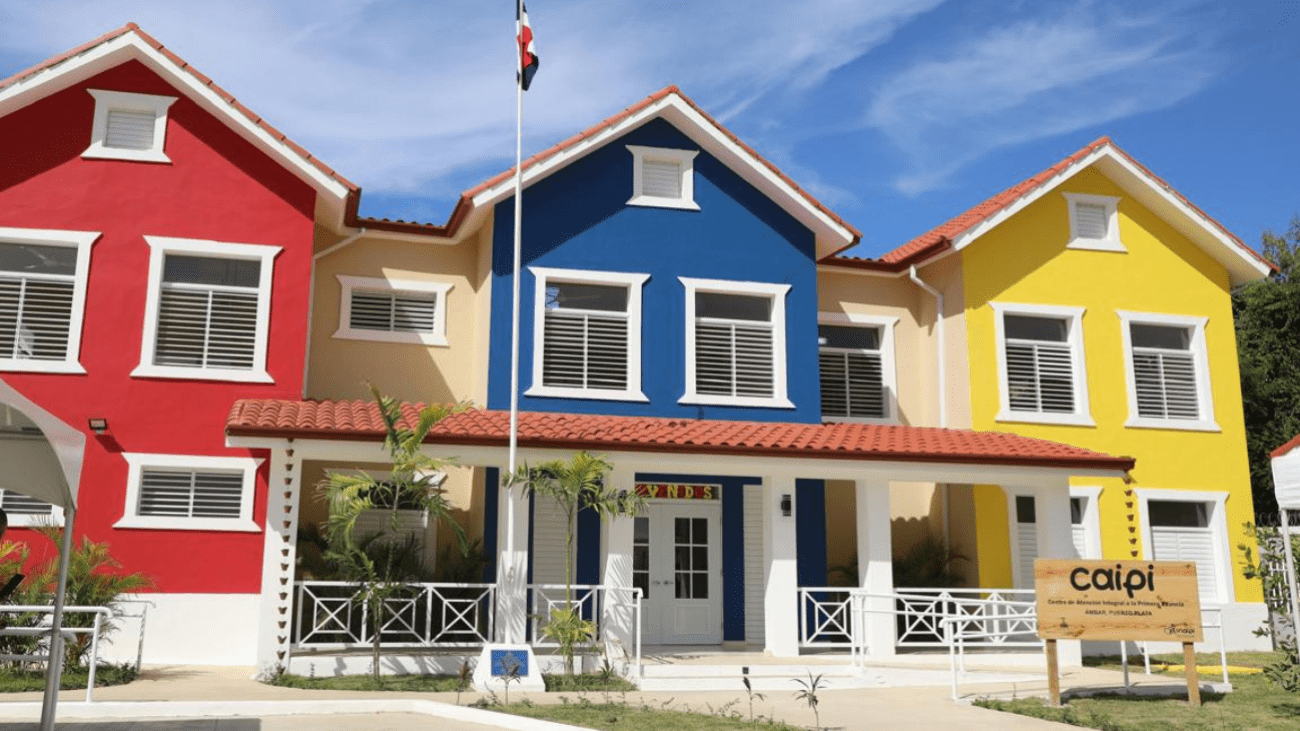 Abinader inaugura Caipi en Puerto Plata, que beneficiará a 250 niños y niñas