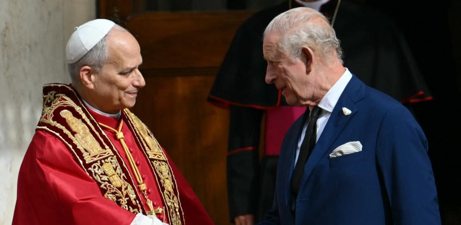 Carlos III escribe al papa León XIV para desearle una pronta recuperación
