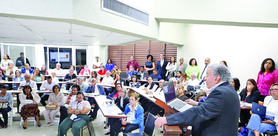 Siete de cada 10 estudiantes dominicanos no alcanzan el nivel 2 de PISA 2025