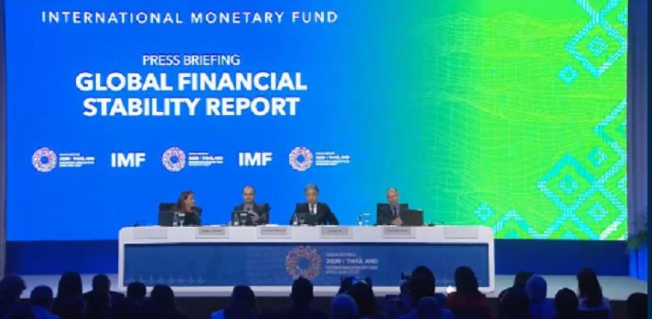 FMI advierte existen riesgos que podrían endurecer las condiciones financieras