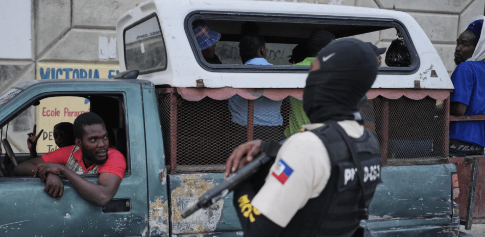 Fuerza antipandillas advierte a criminales que cumplirá mandato en Haití pese a violencia Fuerza antipandillas advierte a criminales que cumplirá mandato en Haití pese a violencia