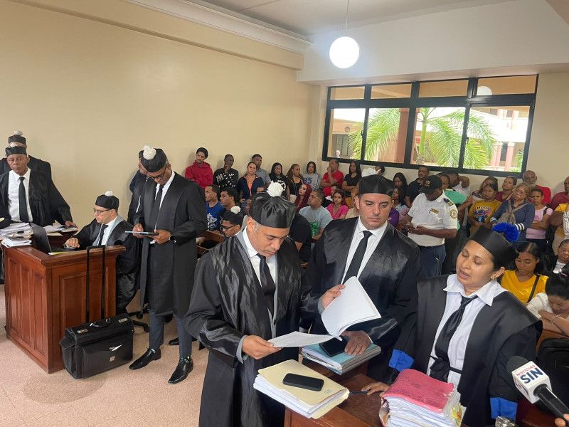 Aplazan juicio preliminar contra siete imputados por muerte de recolector de basura en Santiago