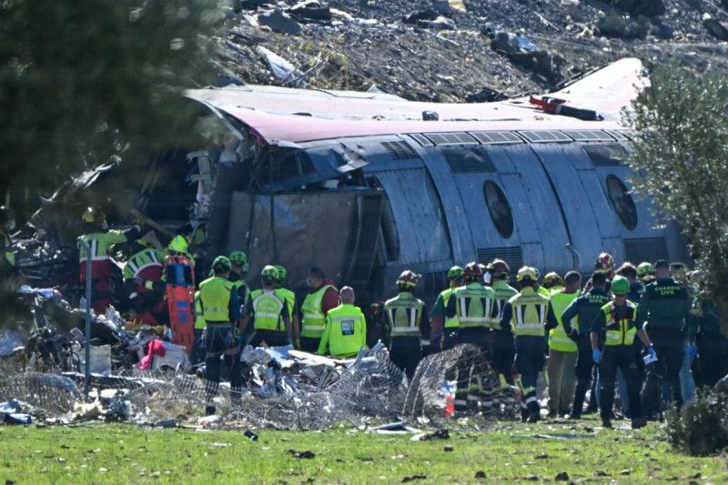 Aumentan a 64 los fallecidos en accidente de tren en Toledo, España