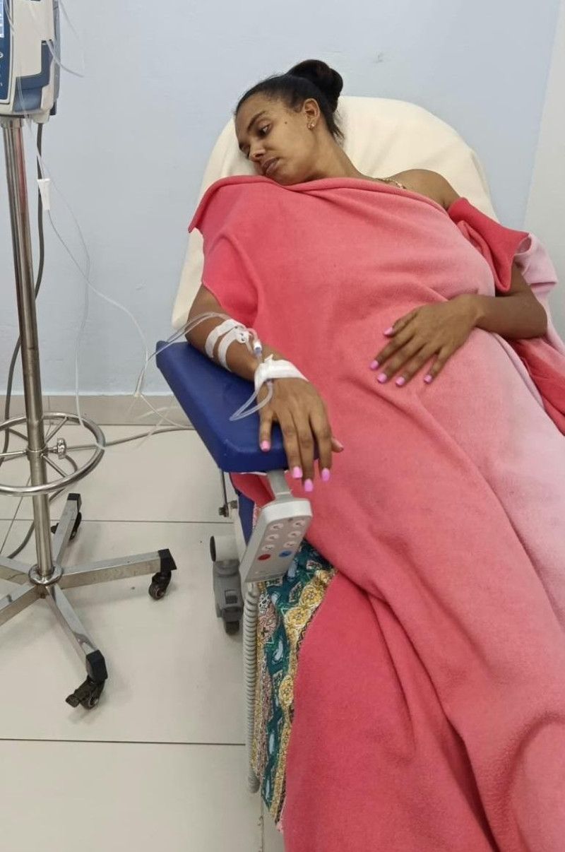 Mujer con cáncer grado tres se aferra a Dios y clama por ayuda para el tratamiento Mujer con cáncer grado tres se aferra a Dios y clama por ayuda para el tratamiento