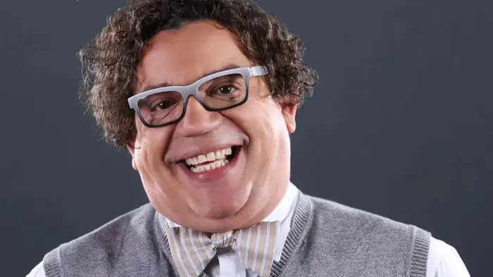 Antisociales asaltan al humorista Kenny Grullón mientras se encontraba en residencia