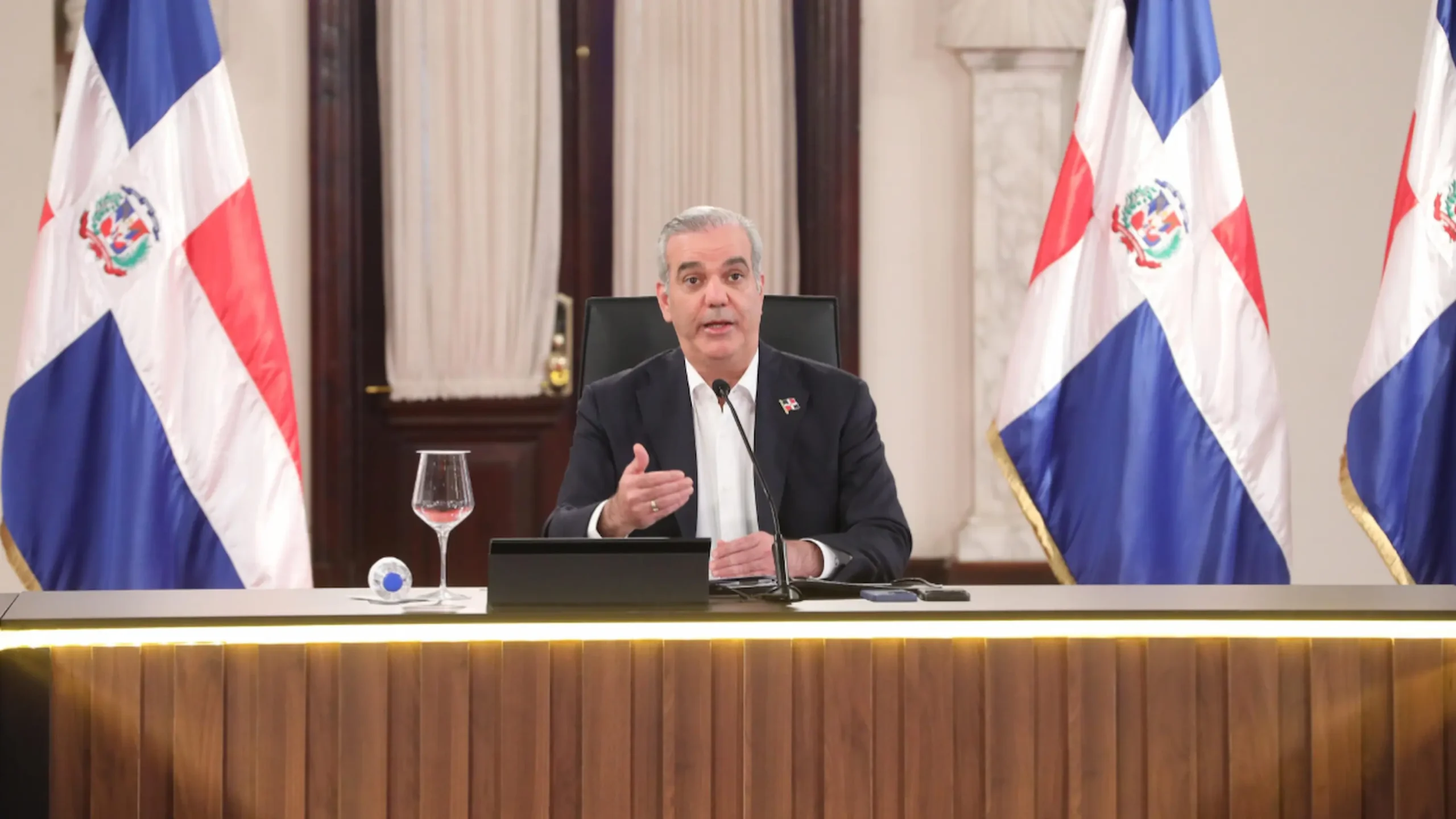 Abinader advierte no permitirá bandas haitianas a menos de 20 kilómetros de la frontera