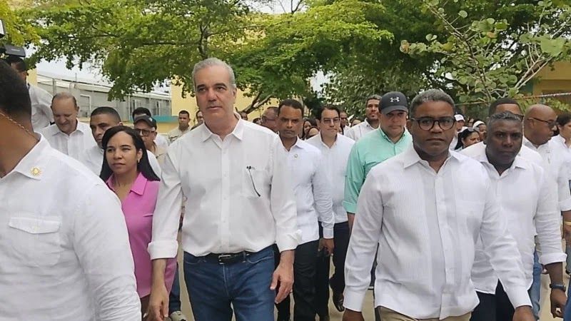 Abinader envía batallones y equipos de artillería a la frontera sur; mañana hablará con Bukele