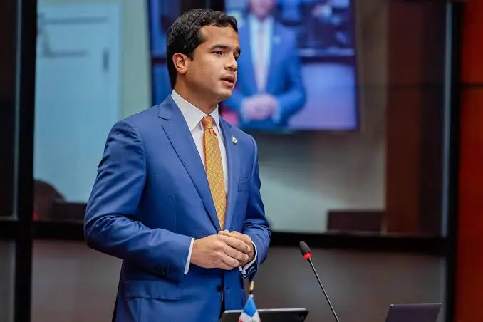 Omar Fernández responde a Wilson Isidor tras polémicas declaraciones sobre La Española