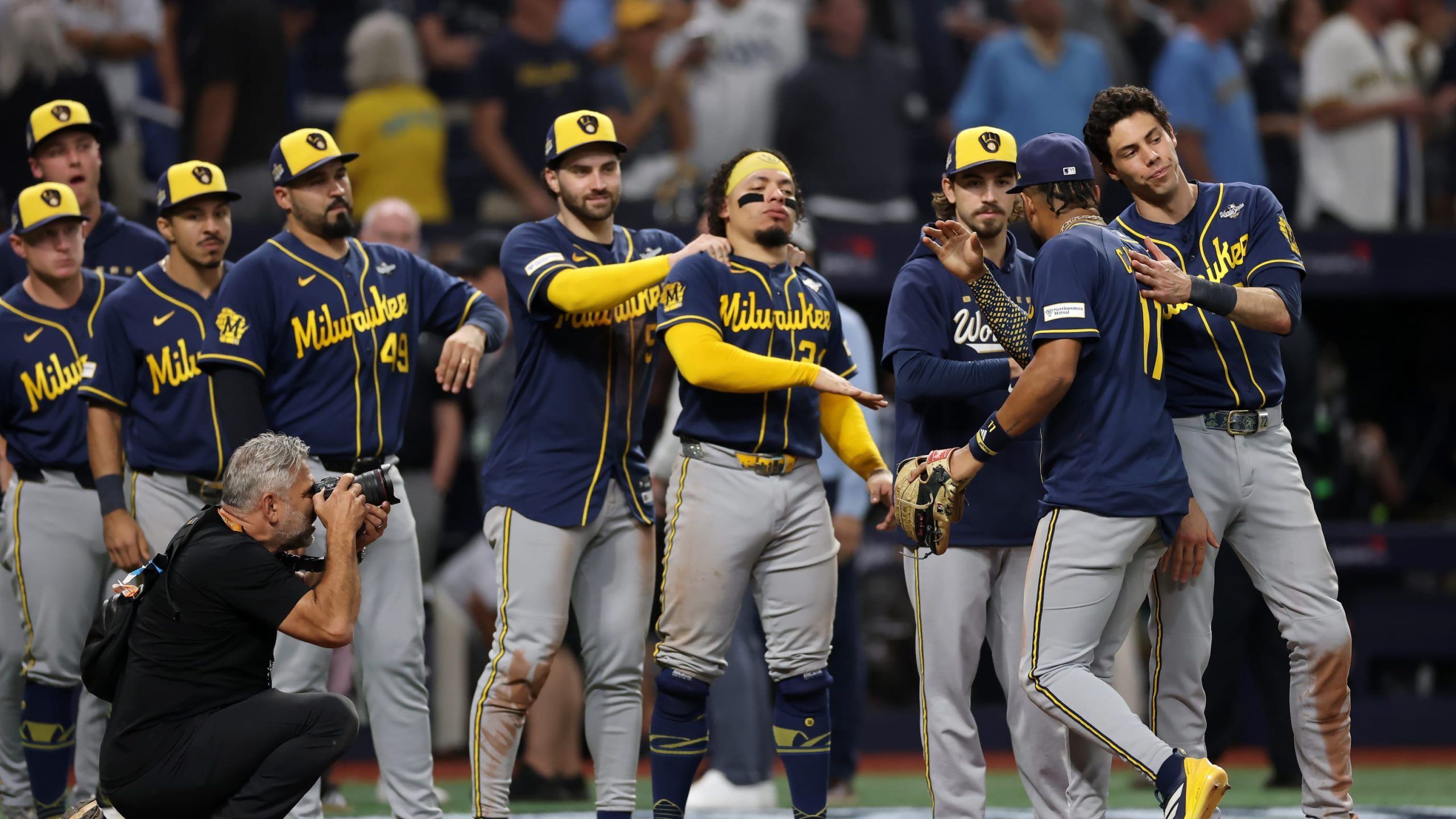 ¡Los Cerveceros hacen historia! Milwaukee conquista su primera Serie Mundial